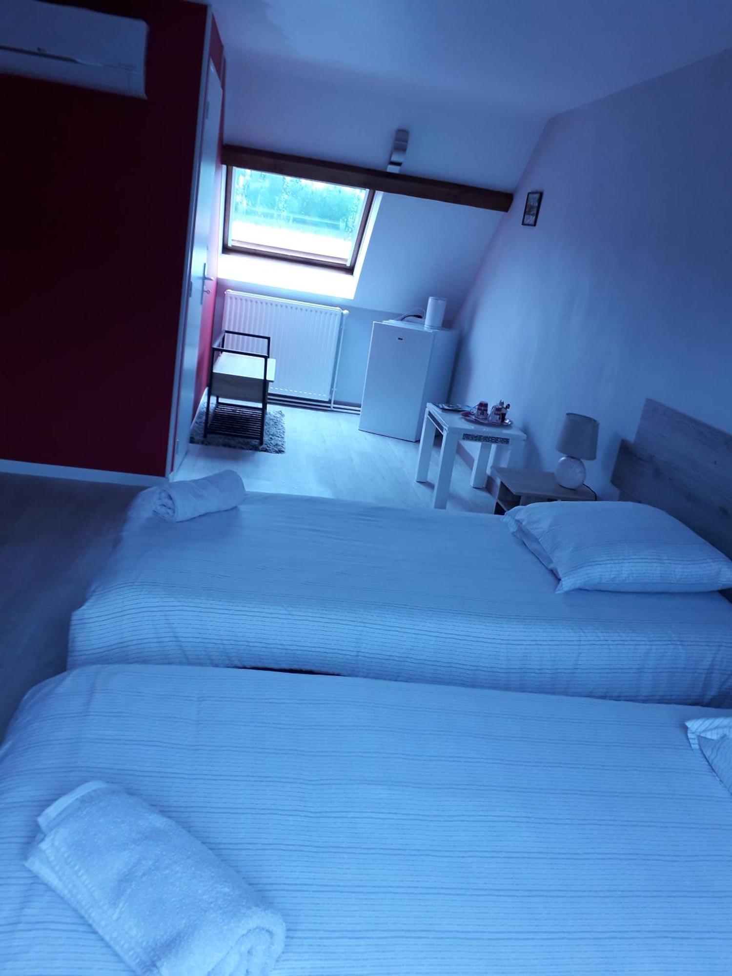 Claude Et Chantal Homestay *